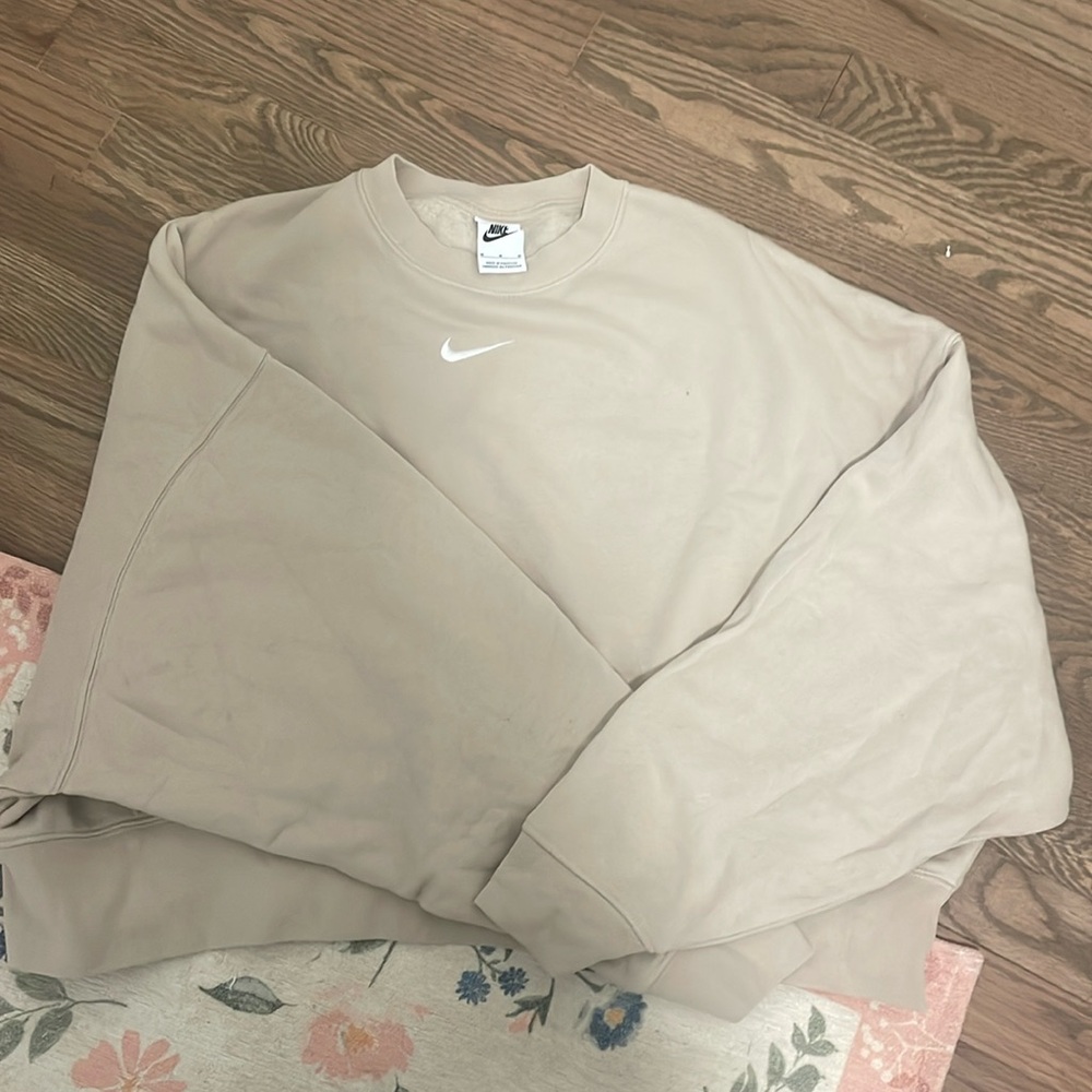 Nike crewneck